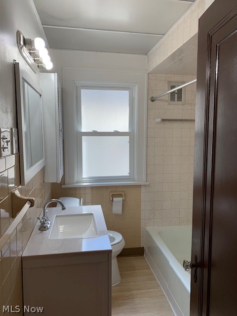 3604 Lloyd Road Cleveland, OH 44111 - Photo 8 of 17 Gallery Image 8