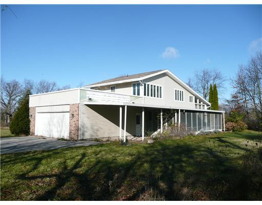 8155 Warner Road Saline, MI 48176 - Photo 3 of 10 Photo 3