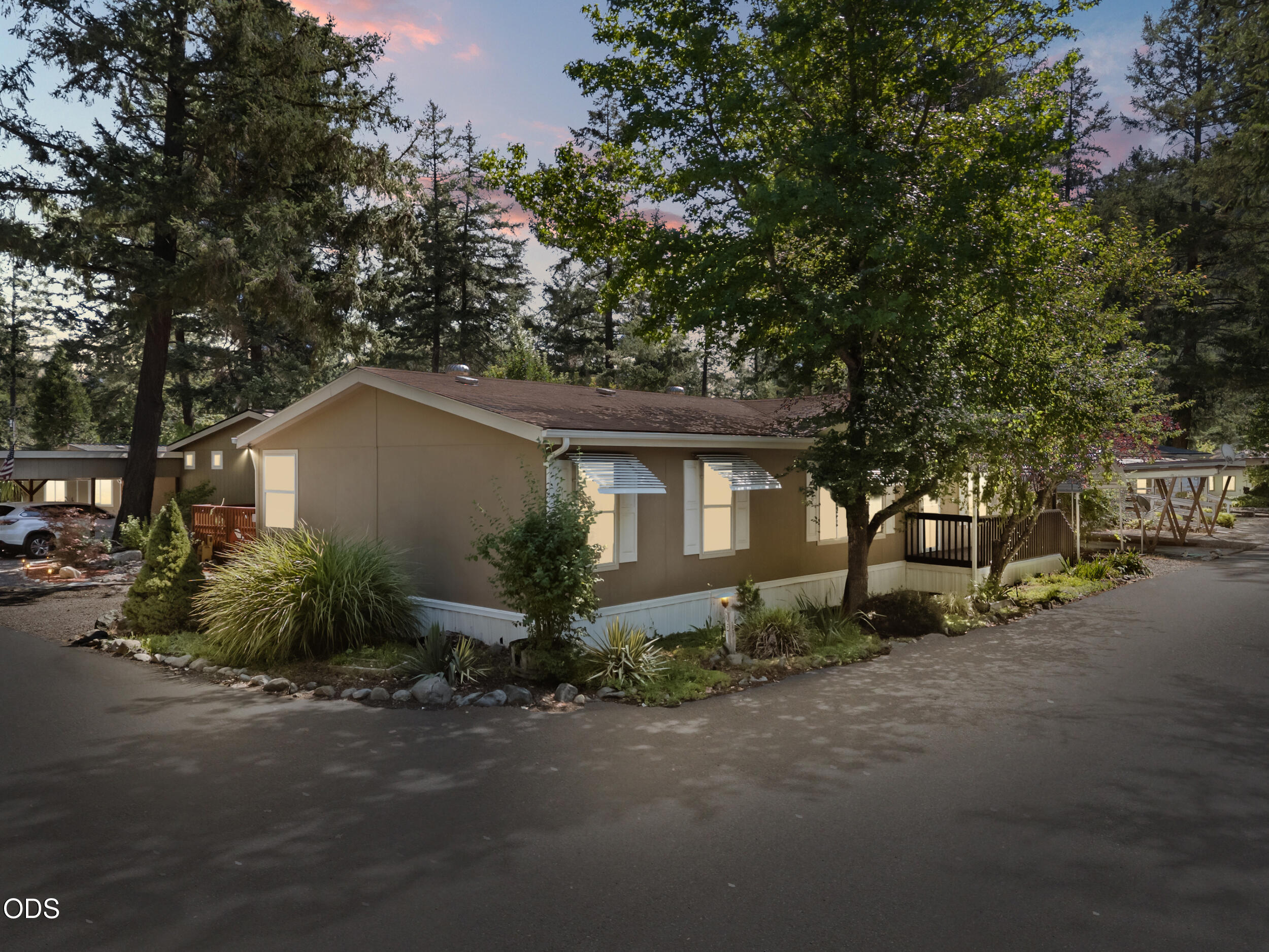 537 Thompson Creek Road, Unit 15 Jacksonville, OR 97530 - Photo 1 of 40