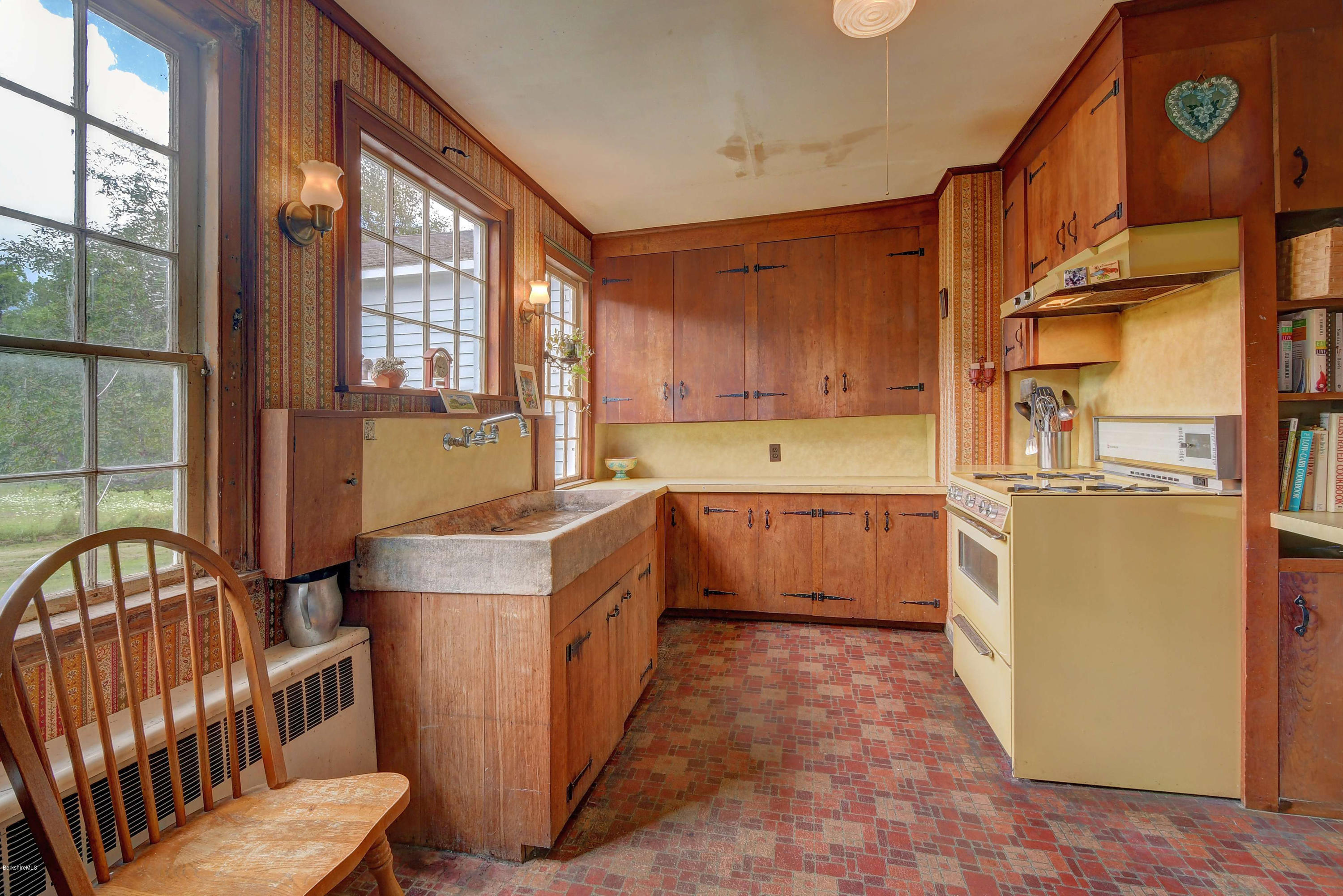 19 E Road Alford, MA 01266 - Photo 12 of 30 2203 Kitchen
