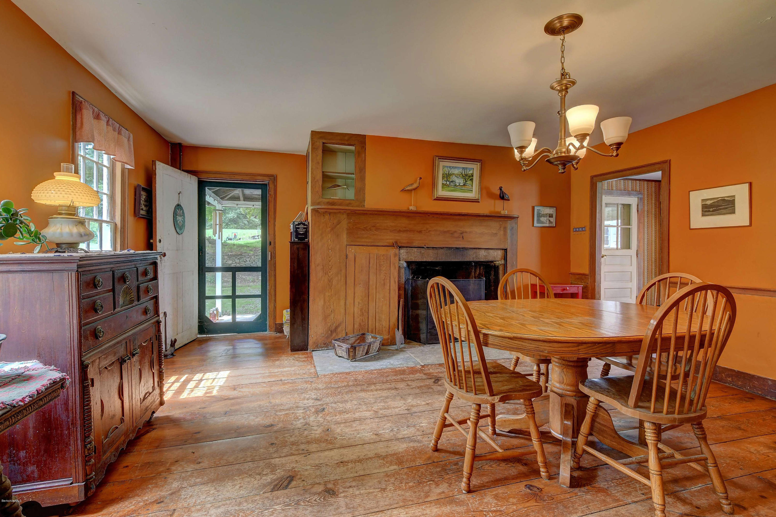 19 E Road Alford, MA 01266 - Photo 8 of 30 2114 Dining Room