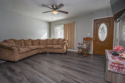 $219,900 | 2042 Gideon Avenue, Zion, IL 60099