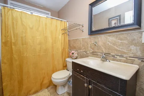 $219,900 | 2042 Gideon Avenue, Zion, IL 60099