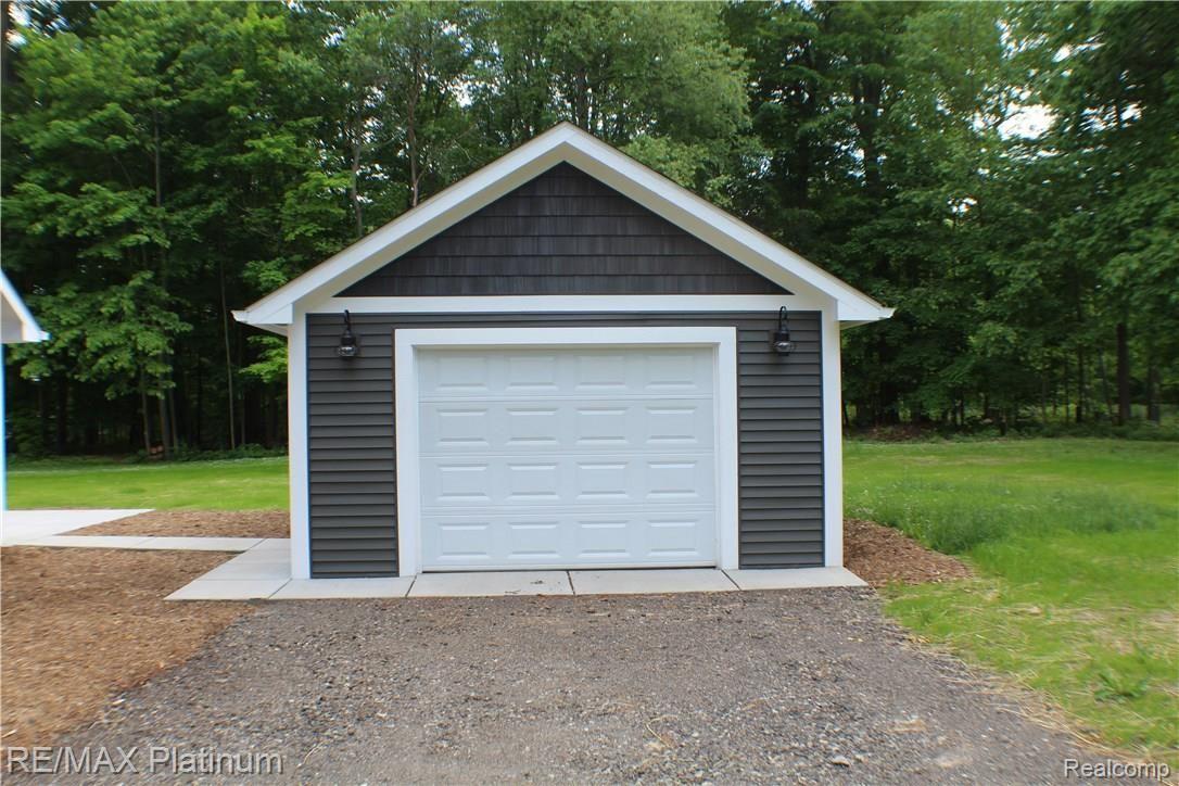 4879 Wilcox Road Holt, MI 48842 - Photo 3 of 26 IMG_0330.JPG
