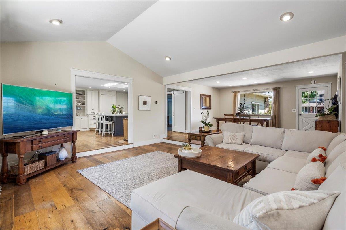 2732 Doverton Square Mountain View, CA 94040 - Photo 30 of 30 a living room with furniture and a flat screen tv