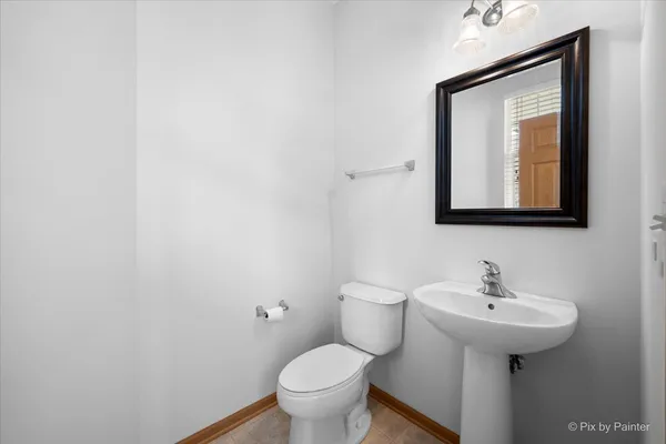 $208,000 | 1472 Cambria Drive, Unit 5, DeKalb, IL 60115