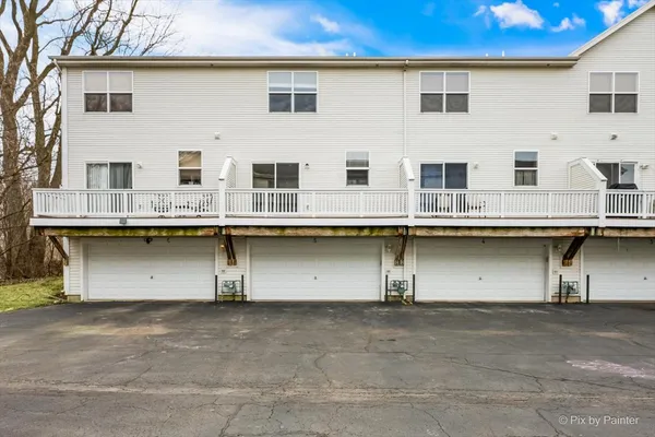 $208,000 | 1472 Cambria Drive, Unit 5, DeKalb, IL 60115