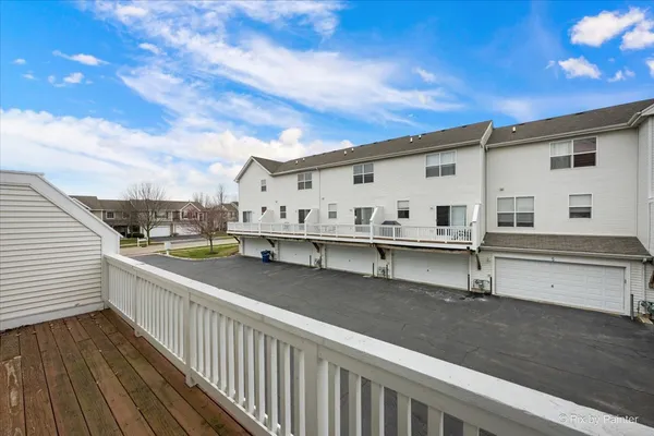 $208,000 | 1472 Cambria Drive, Unit 5, DeKalb, IL 60115