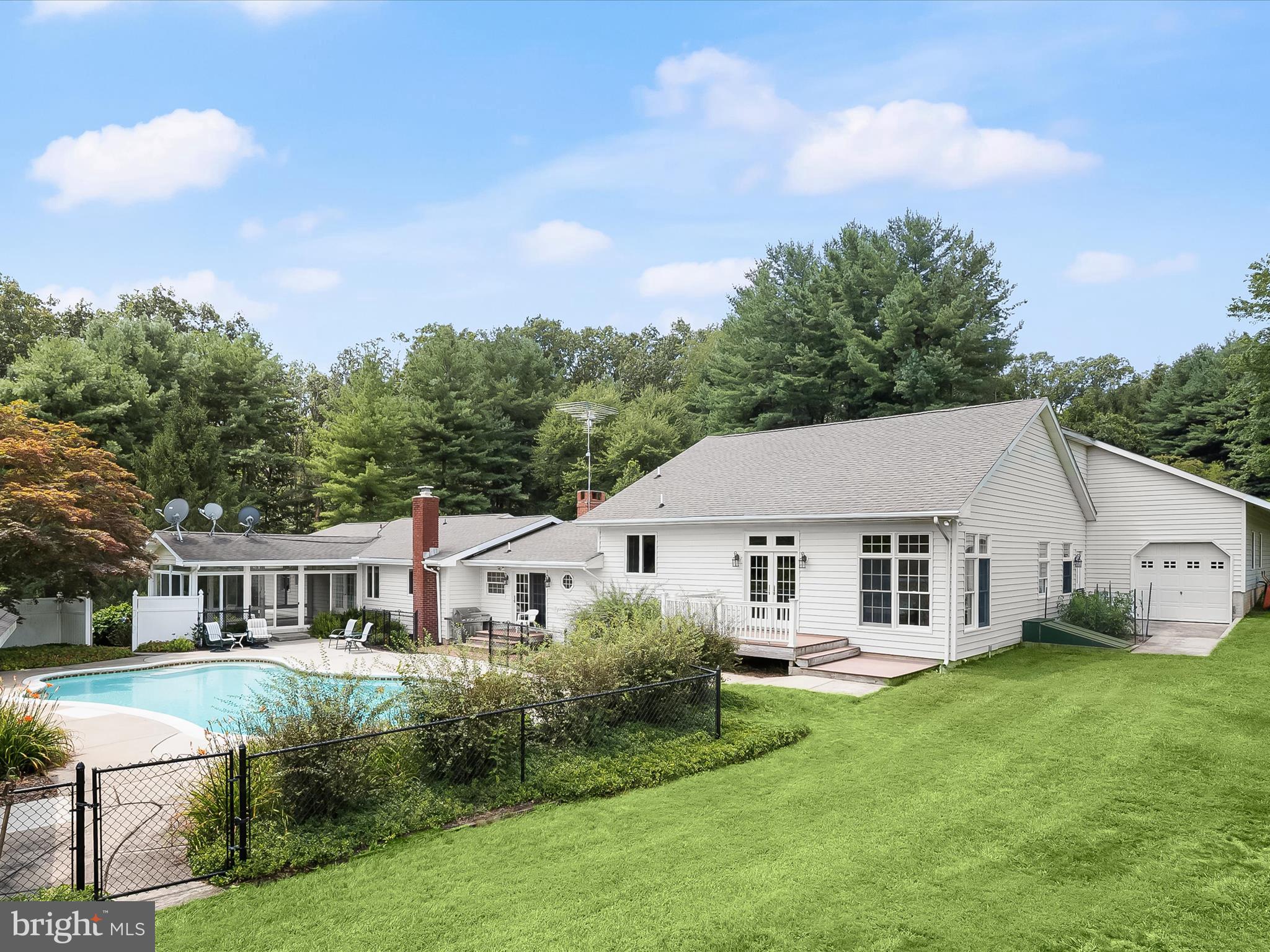 3835 Rinehart Road Westminster, MD 21158 - Photo 41 of 58 Rear