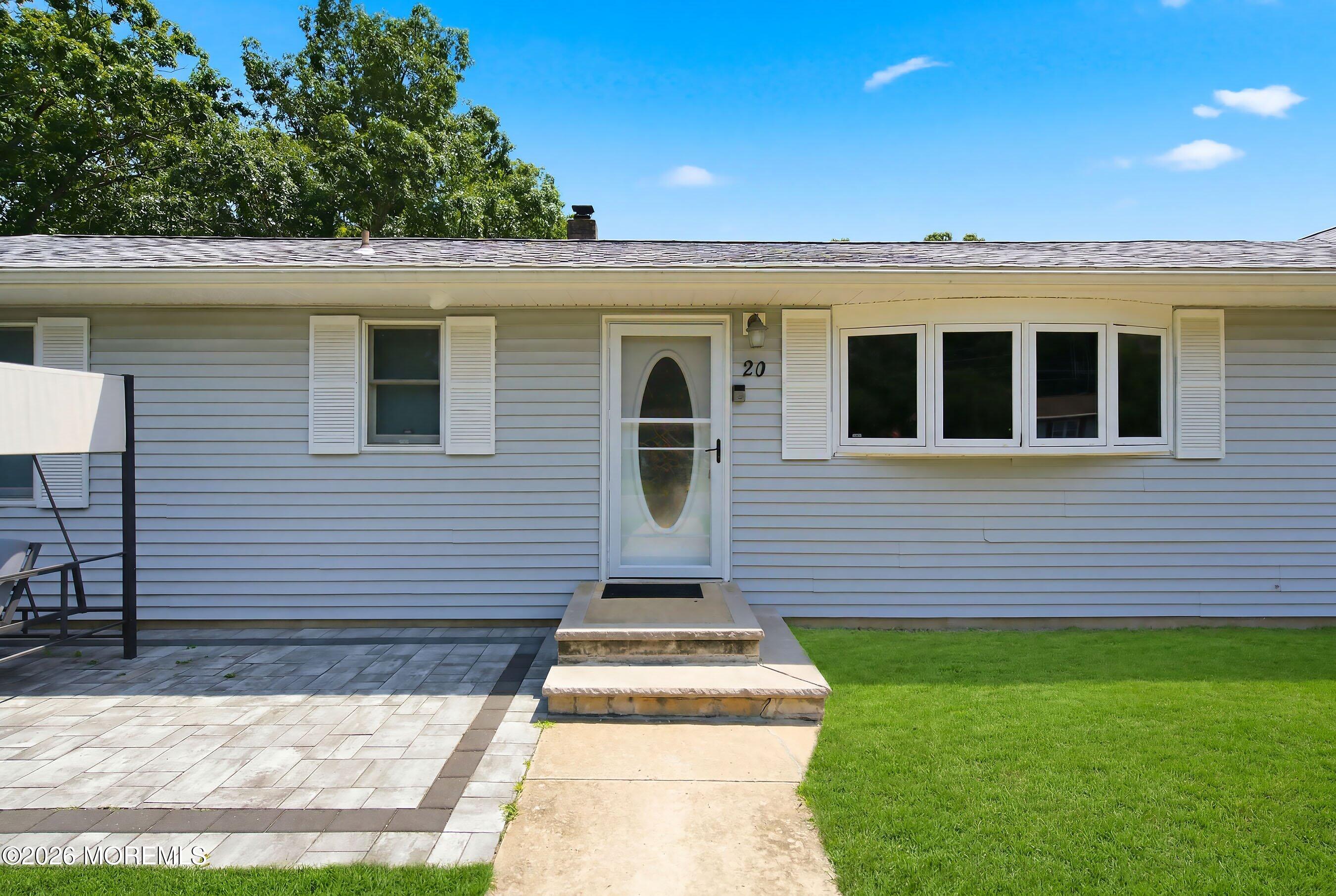 20 Western Drive Howell, NJ 07731 - Photo 4 of 27 04-Front 4