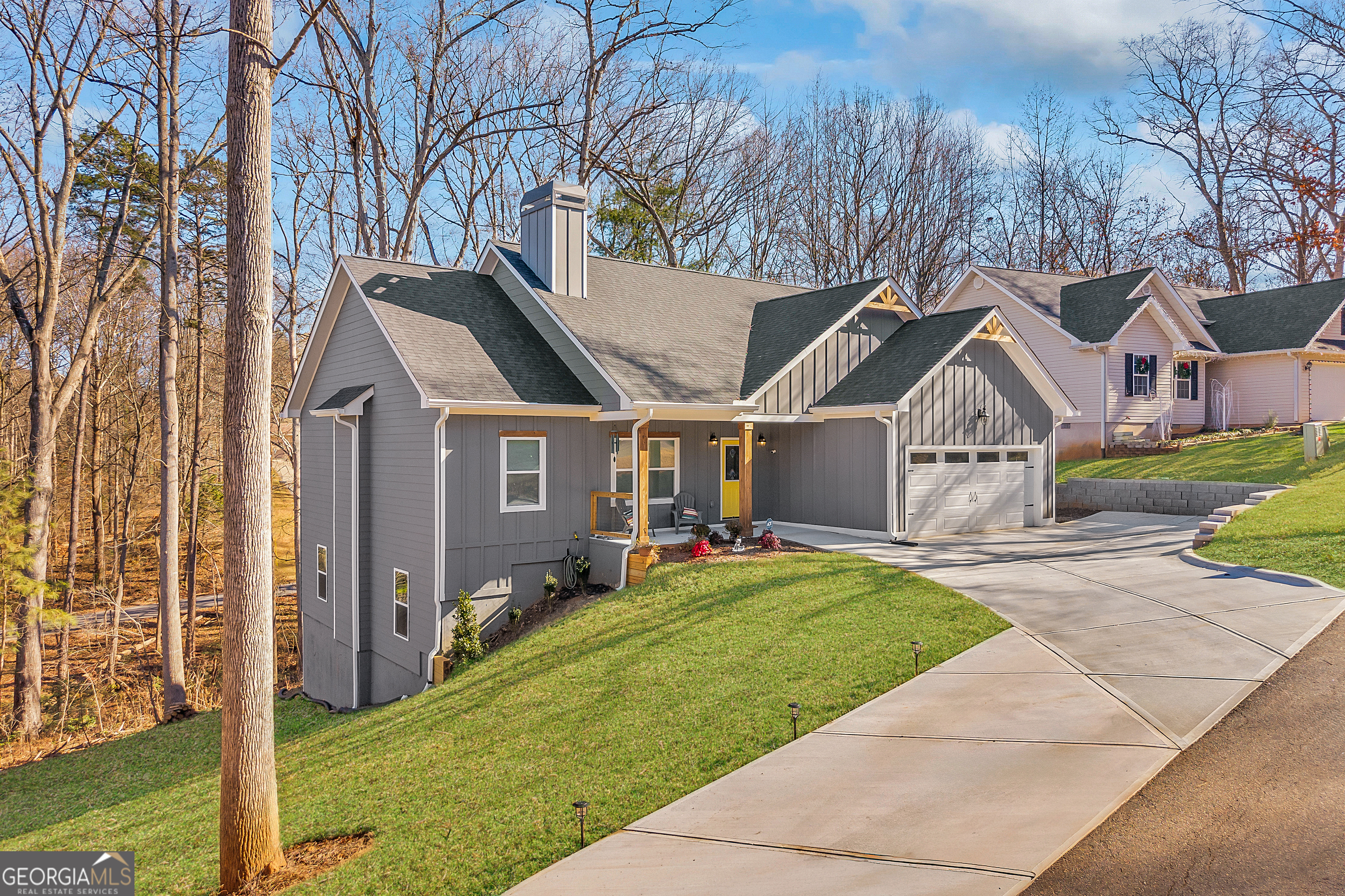 169 View Street Clarkesville, GA 30523 - Photo 2 of 64