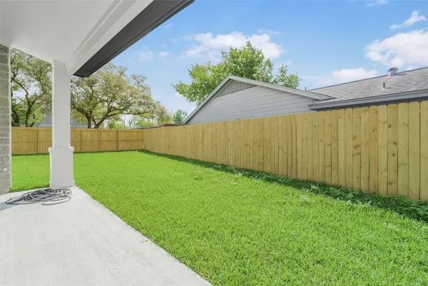 $1,095,000 | 2021 Marnel Road, Houston, TX 77055