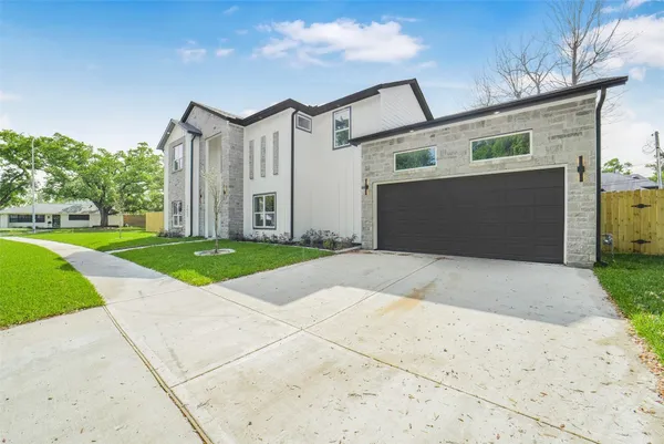 $1,095,000 | 2021 Marnel Road, Houston, TX 77055