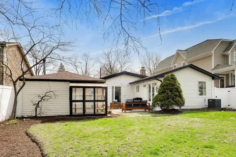$675,000 | 456 Lowell Avenue, Glen Ellyn, IL 60137