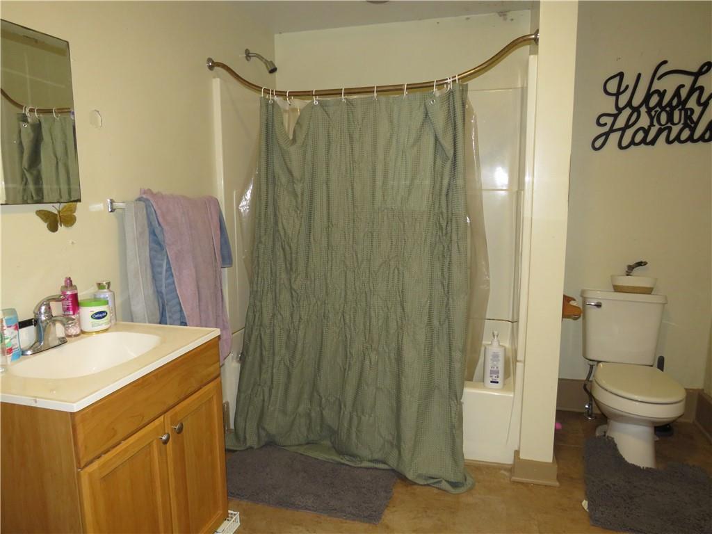 806 McLaughlin Run Road Bridgeville, PA 15017 - Photo 18 of 25 Unit 1 bathroom.