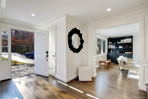 $3,098,000 | 220 Mimosa Drive, East Hills, NY 11576