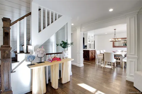 $3,098,000 | 220 Mimosa Drive, East Hills, NY 11576