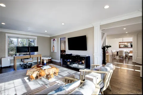 $3,098,000 | 220 Mimosa Drive, East Hills, NY 11576