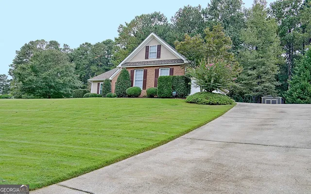 $2,600 | 21 Wellington Manor, Sharpsburg, GA 30277