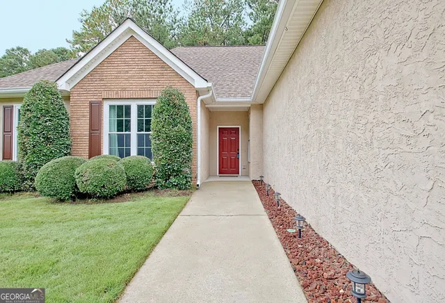 $2,600 | 21 Wellington Manor, Sharpsburg, GA 30277