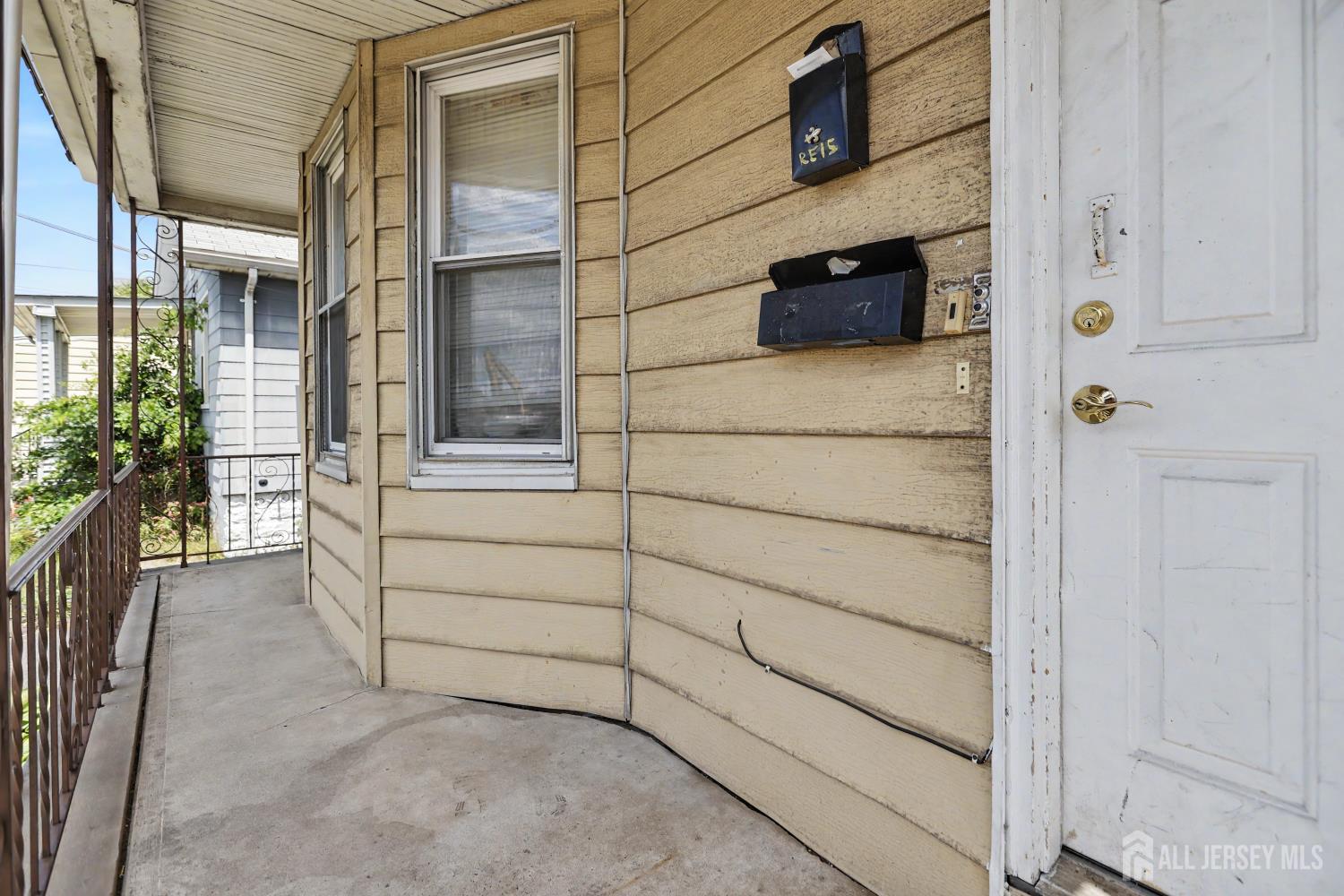 738 Edgar Road Elizabeth, NJ 07202 - Photo 4 of 23