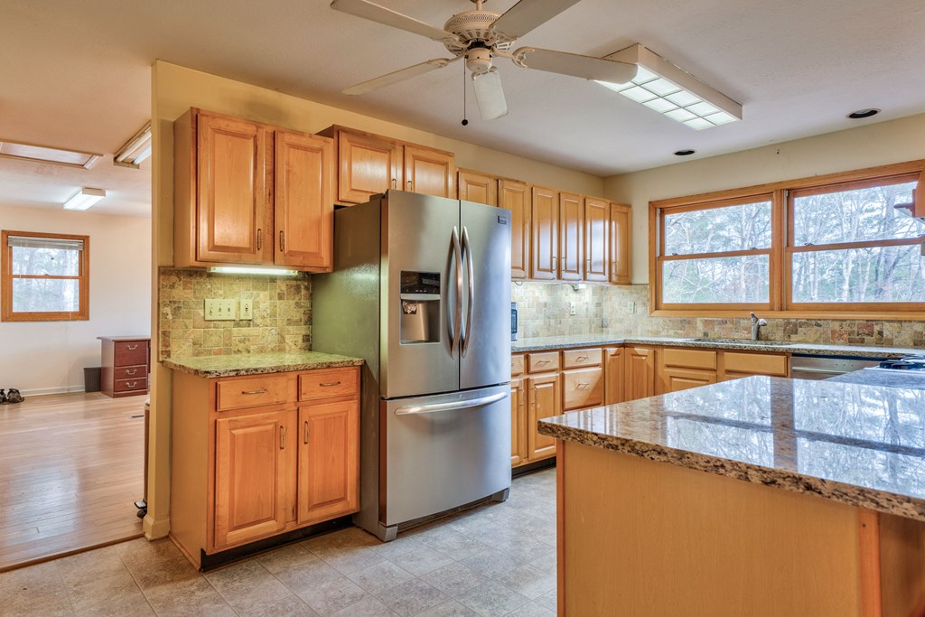 434 Seneca Drive Ellijay, GA 30540 - Photo 11 of 48
