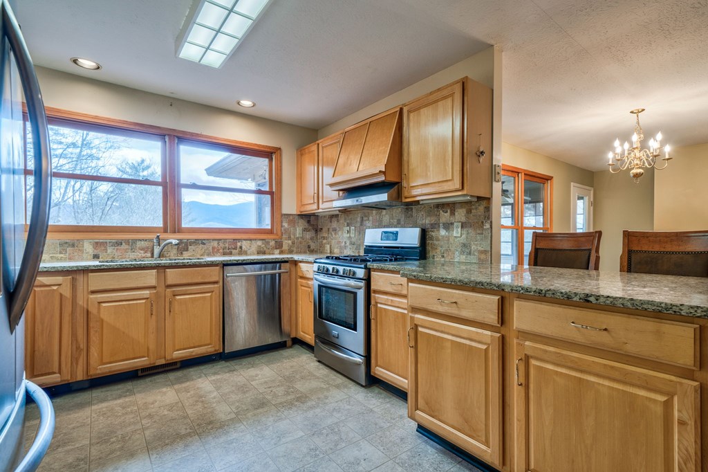 434 Seneca Drive Ellijay, GA 30540 - Photo 10 of 48