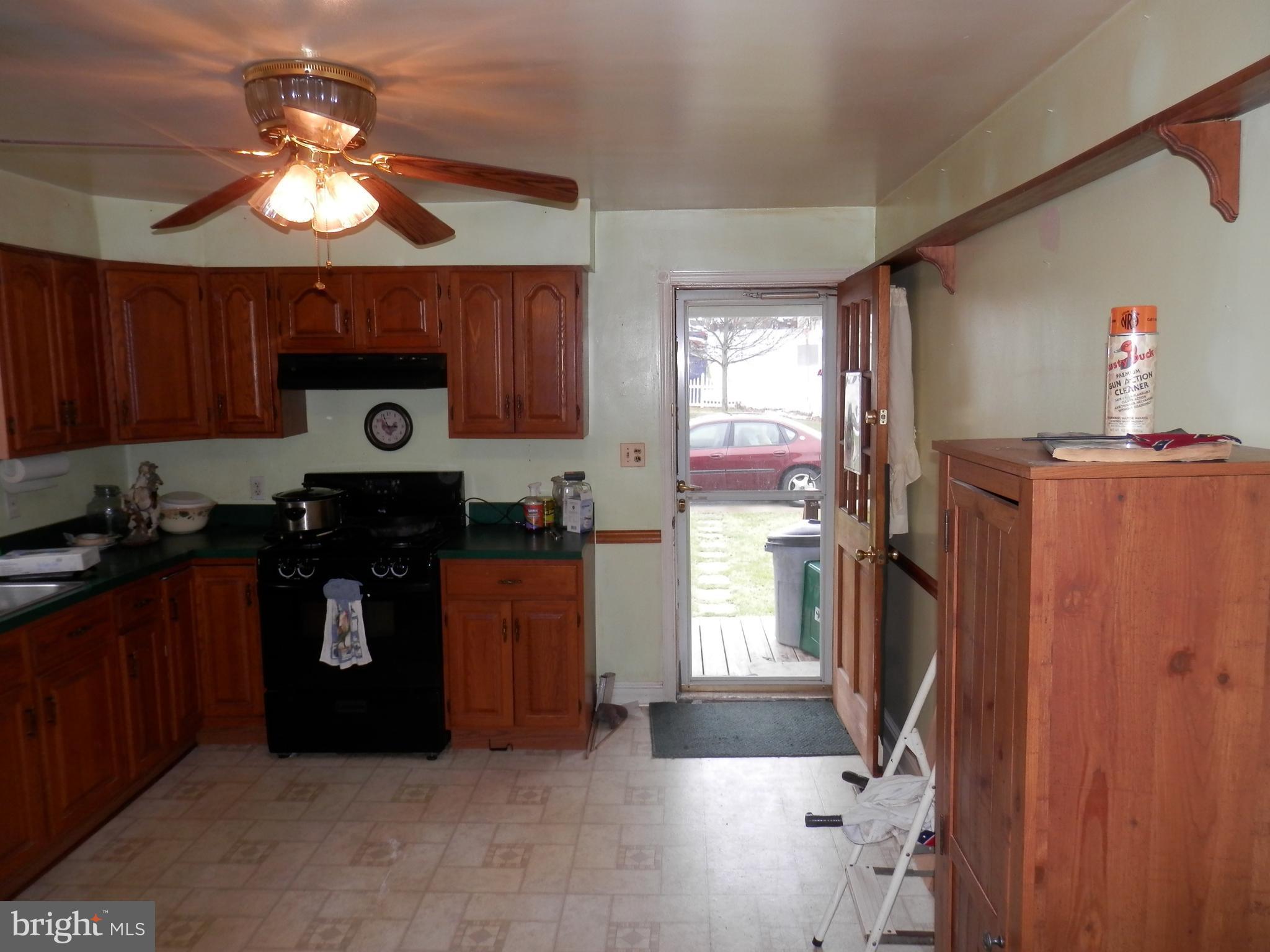 77 South Ralph Street Westminster, MD 21157 - Photo 8 of 15 Kitchen
