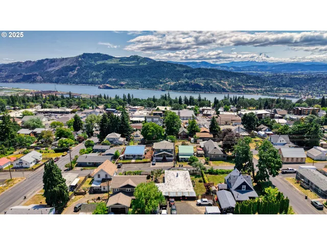 a picture of houses with outdoor space