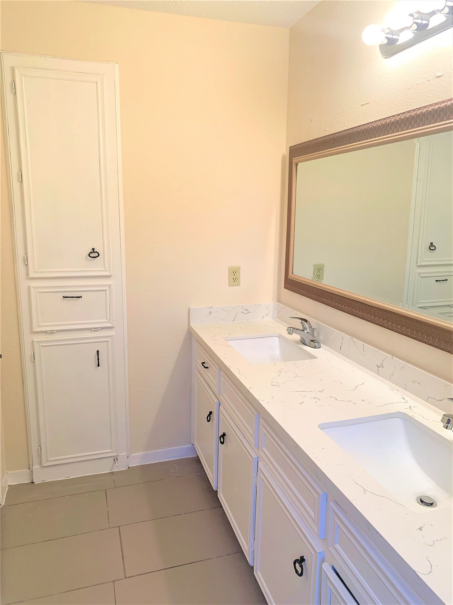 4224 Boone Road Houston, TX 77072 - Photo 3 of 37
