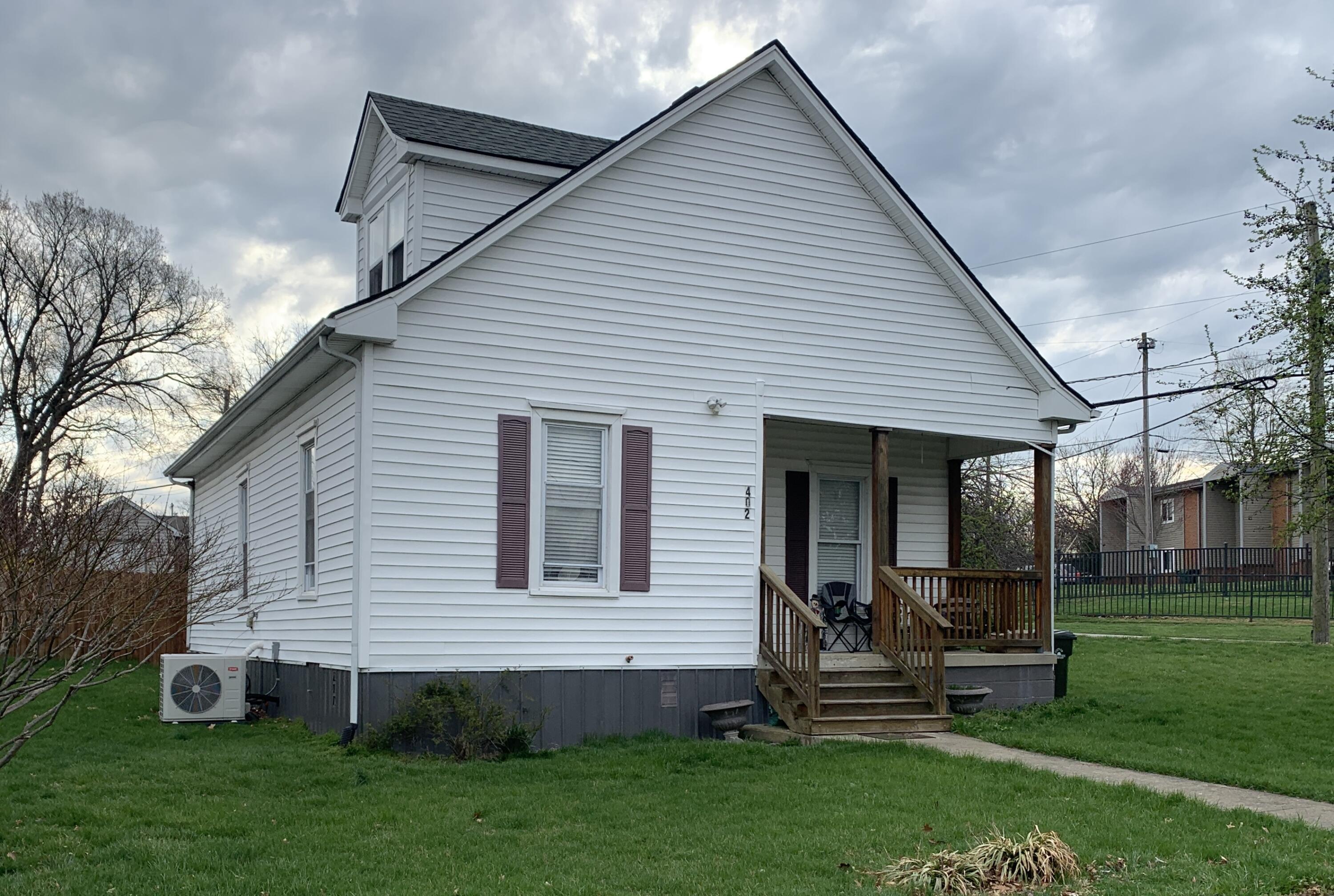 402 Walnut Street Georgetown, KY 40324 - Photo 3 of 22 IMG_5907