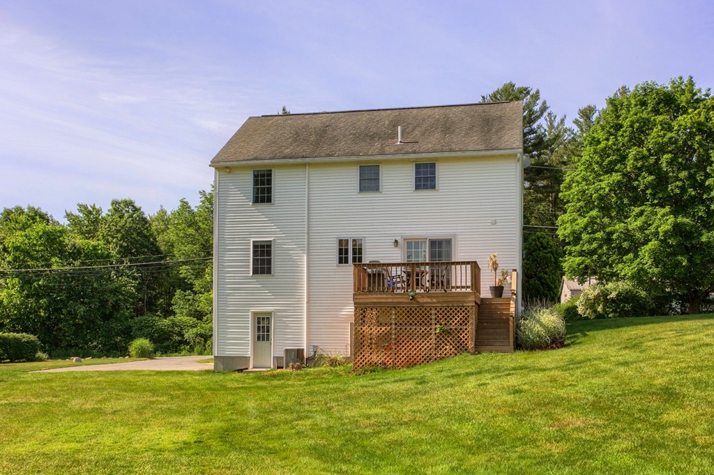 219 Pelham Road Dracut, MA 01826 - Photo 5 of 29 Gallery Image 5