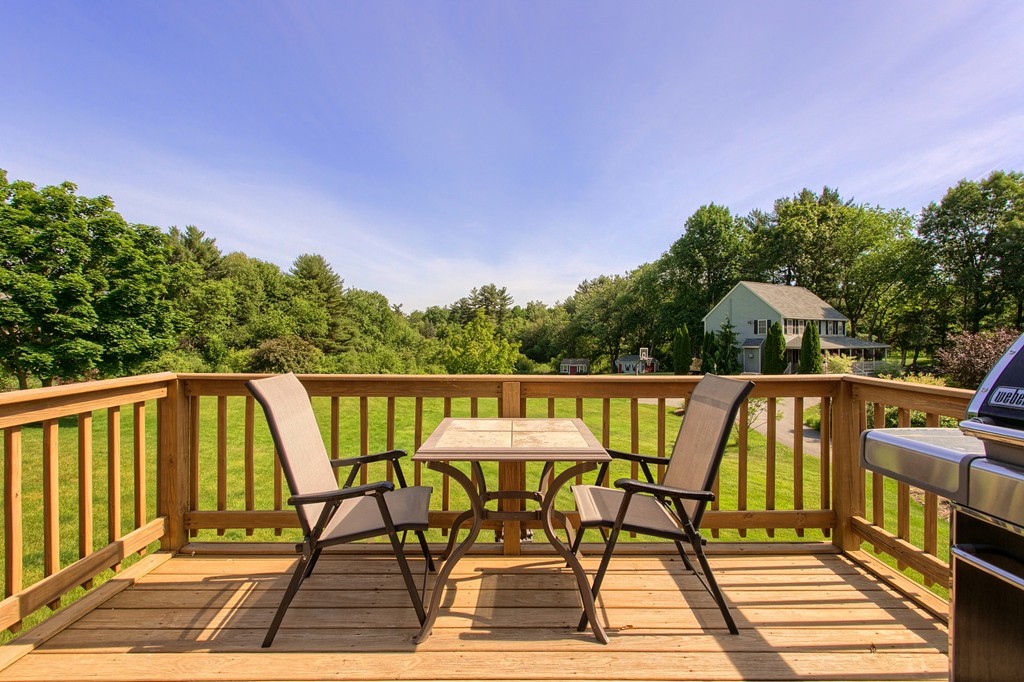 219 Pelham Road Dracut, MA 01826 - Photo 7 of 29 Gallery Image 7