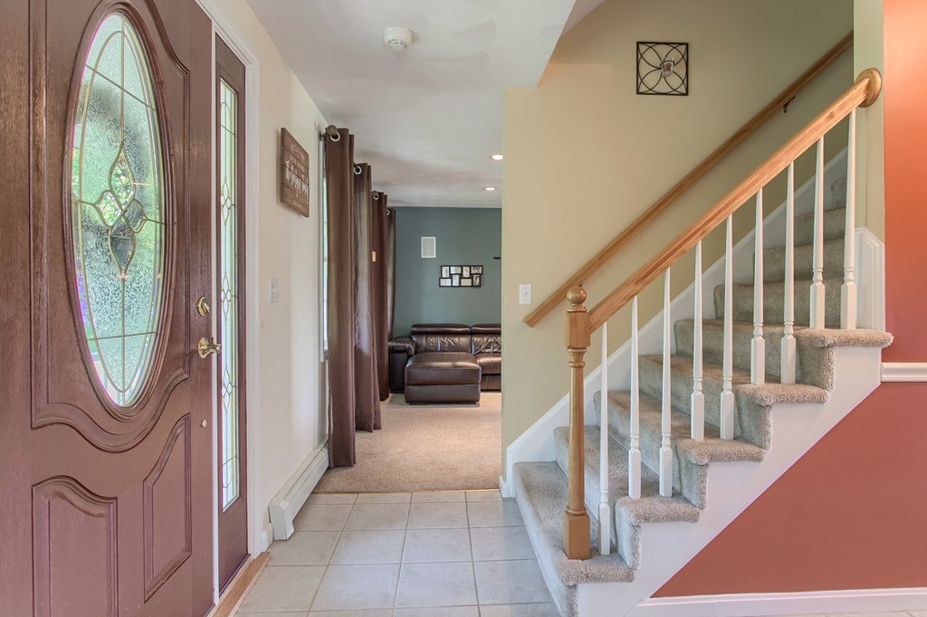 219 Pelham Road Dracut, MA 01826 - Photo 8 of 29 Gallery Image 8