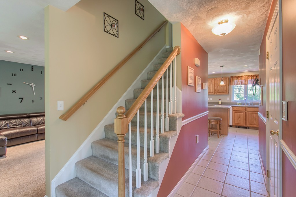 219 Pelham Road Dracut, MA 01826 - Photo 10 of 29 Gallery Image 10