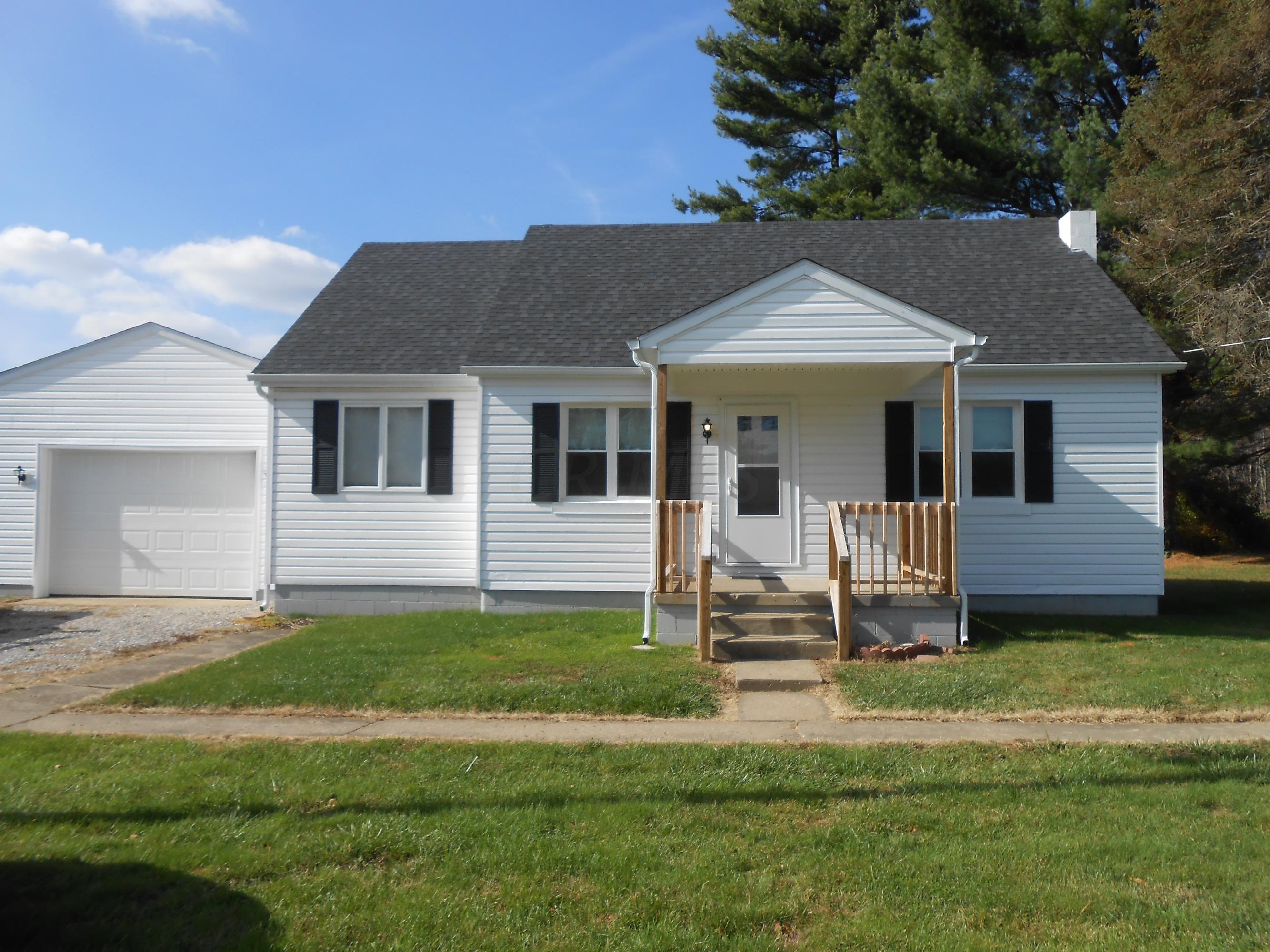 2755 West Point Road Southeast Lancaster, OH 43130 - Photo 1 of 32