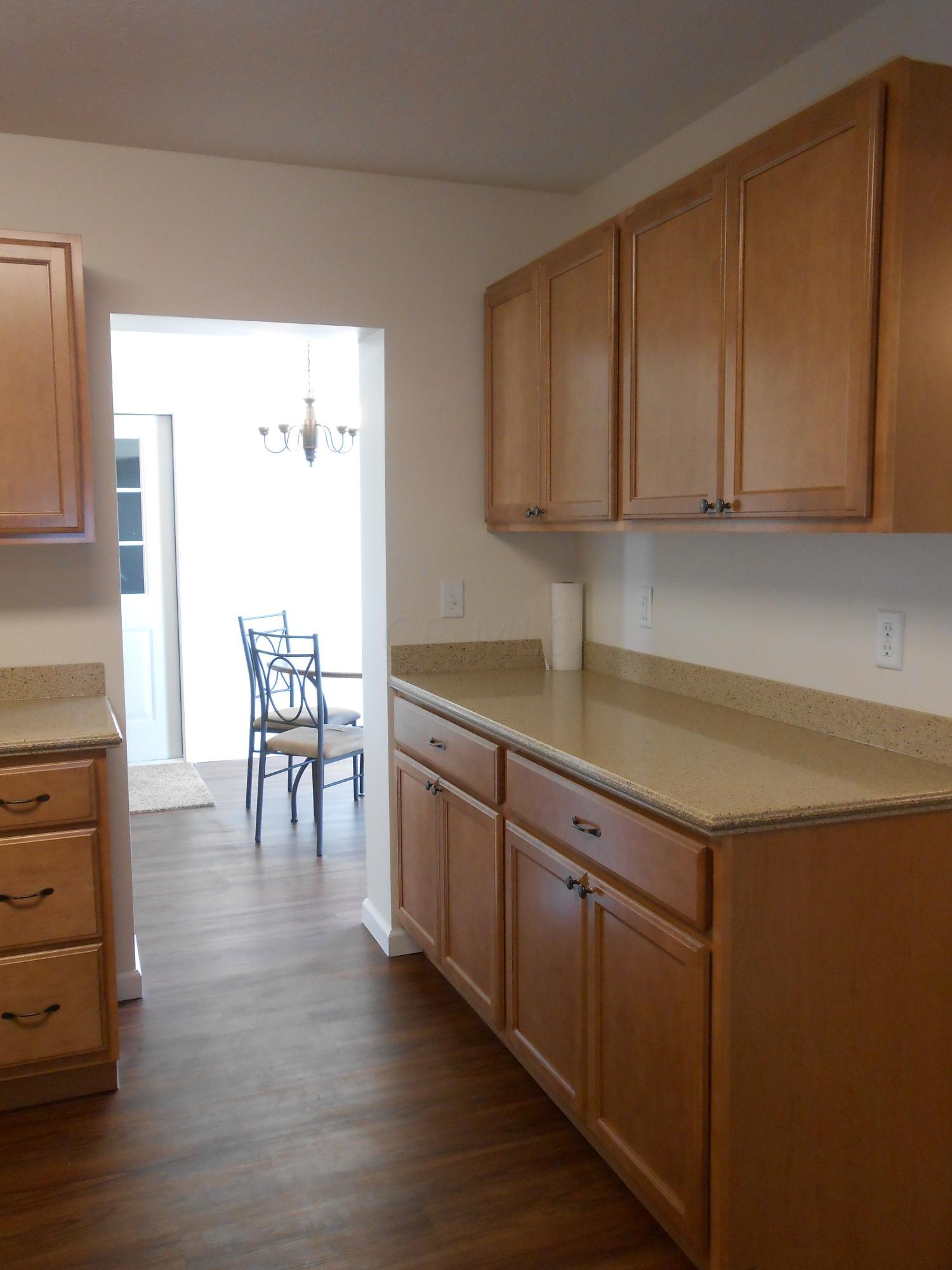 2755 West Point Road Southeast Lancaster, OH 43130 - Photo 5 of 32
