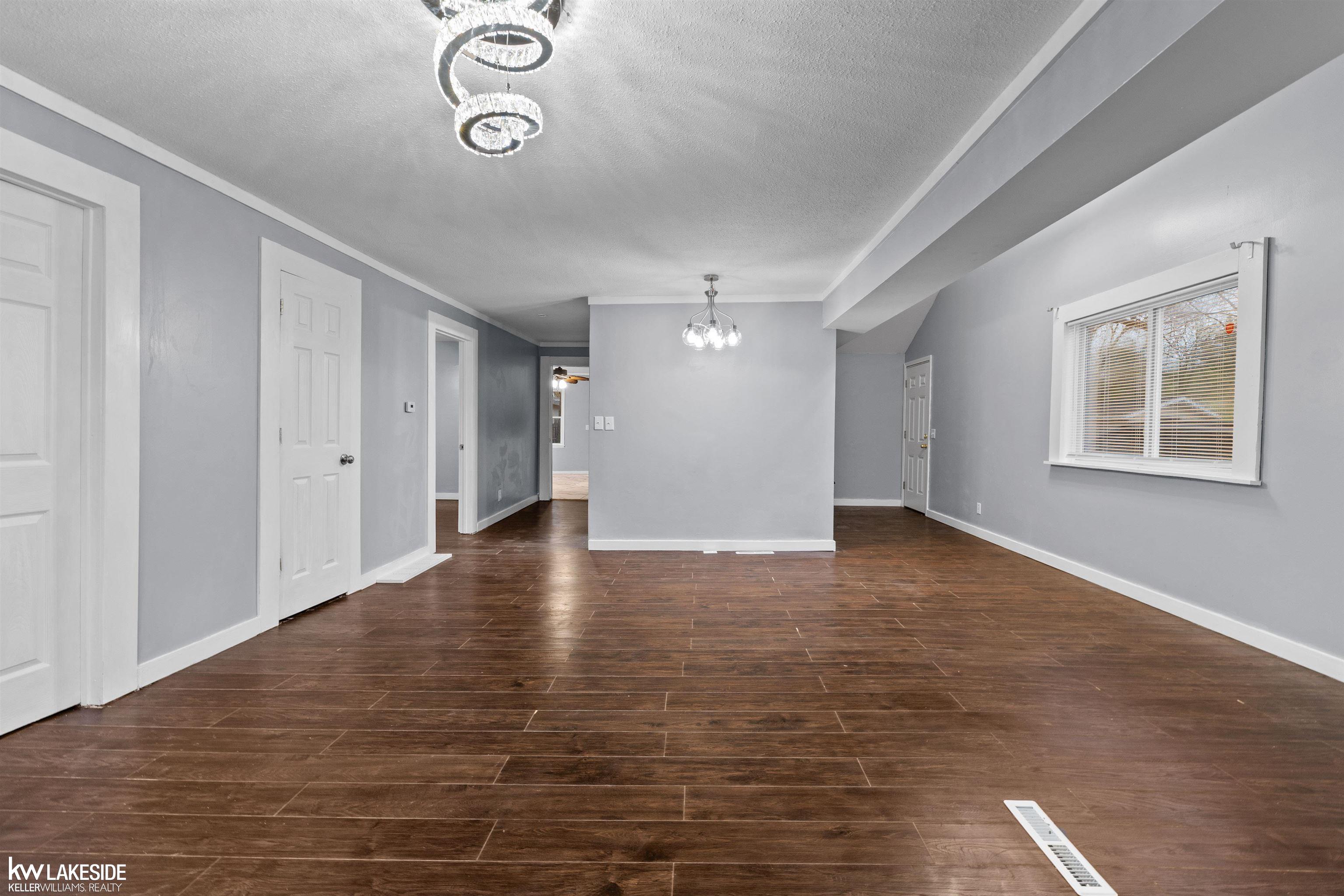 2105 Lambden Road Flint, MI 48532 - Photo 8 of 22