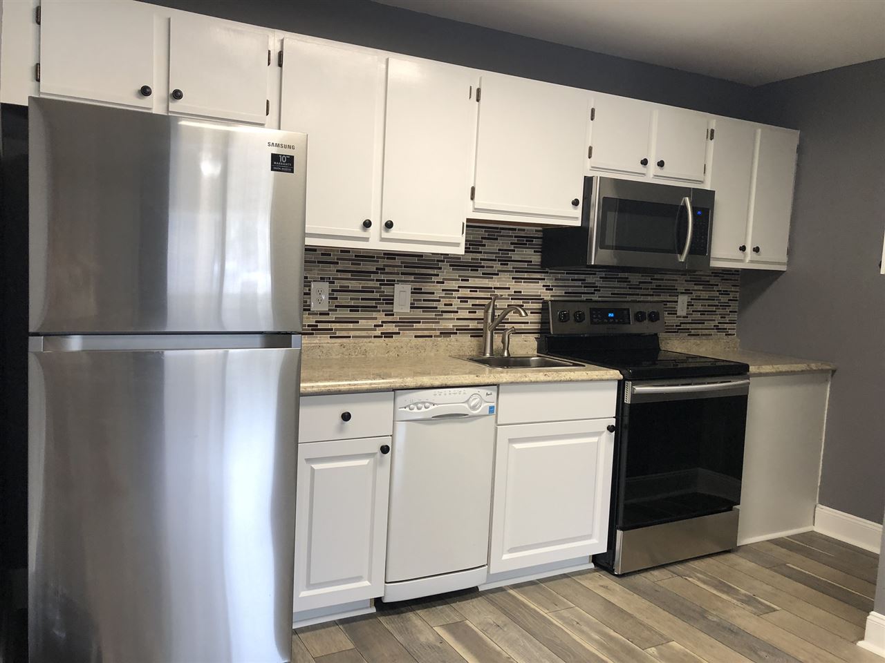 403 Hayden Road, Unit 209 Tallahassee, FL 32304 - Photo 2 of 10