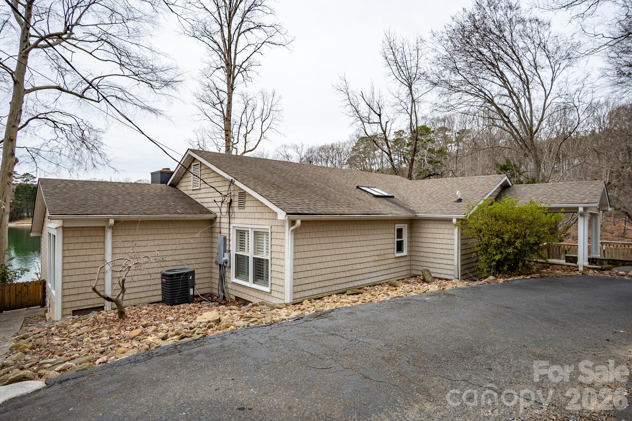 208 Island View Road Mount Holly, NC 28120 - Photo 4 of 37