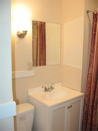 30 Edgewood Street Springfield, MA 01109 - Photo 11 of 20 Gallery Image 11