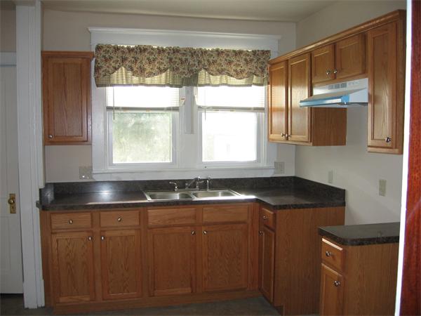 30 Edgewood Street Springfield, MA 01109 - Photo 3 of 20 Gallery Image 3