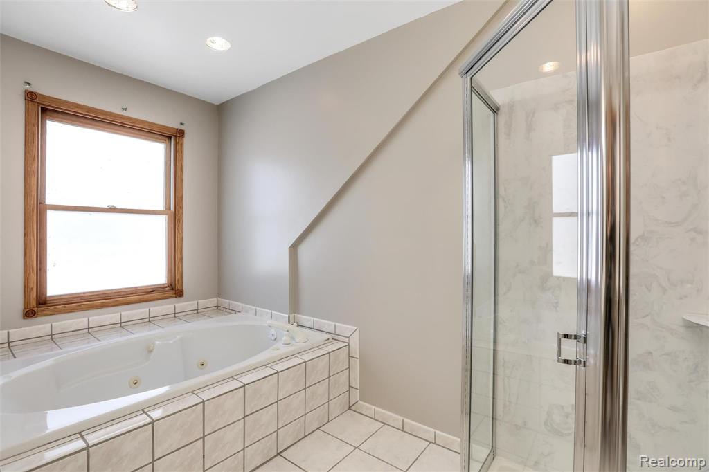 2085 South Hadley Road Ortonville, MI 48462 - Photo 17 of 35