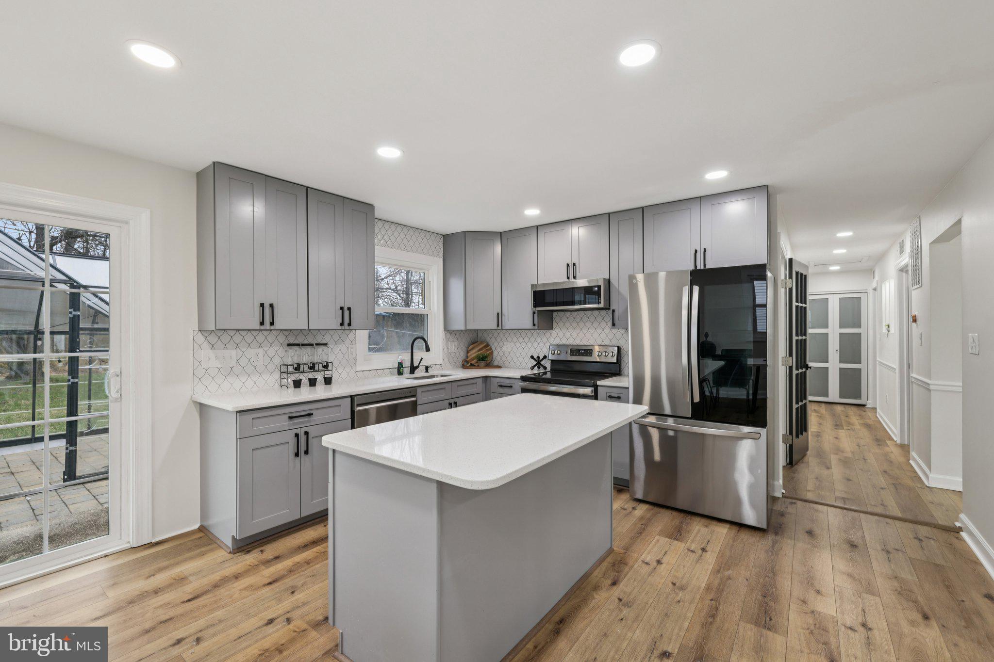 9301 Millbrook Road Ellicott City, MD 21042 - Photo 12 of 31