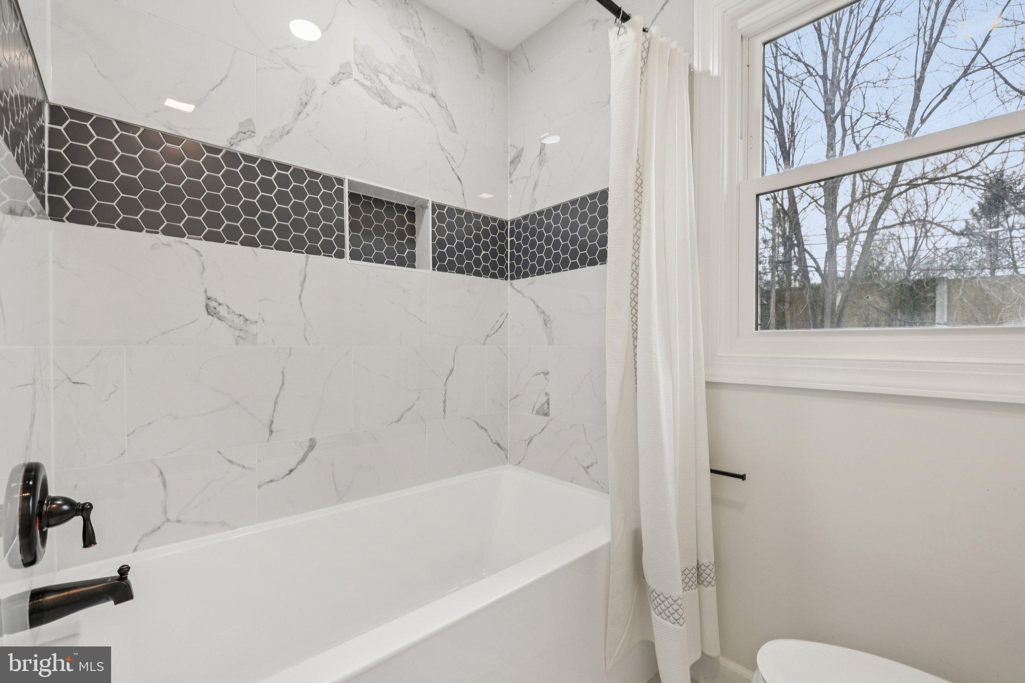 9301 Millbrook Road Ellicott City, MD 21042 - Photo 26 of 31