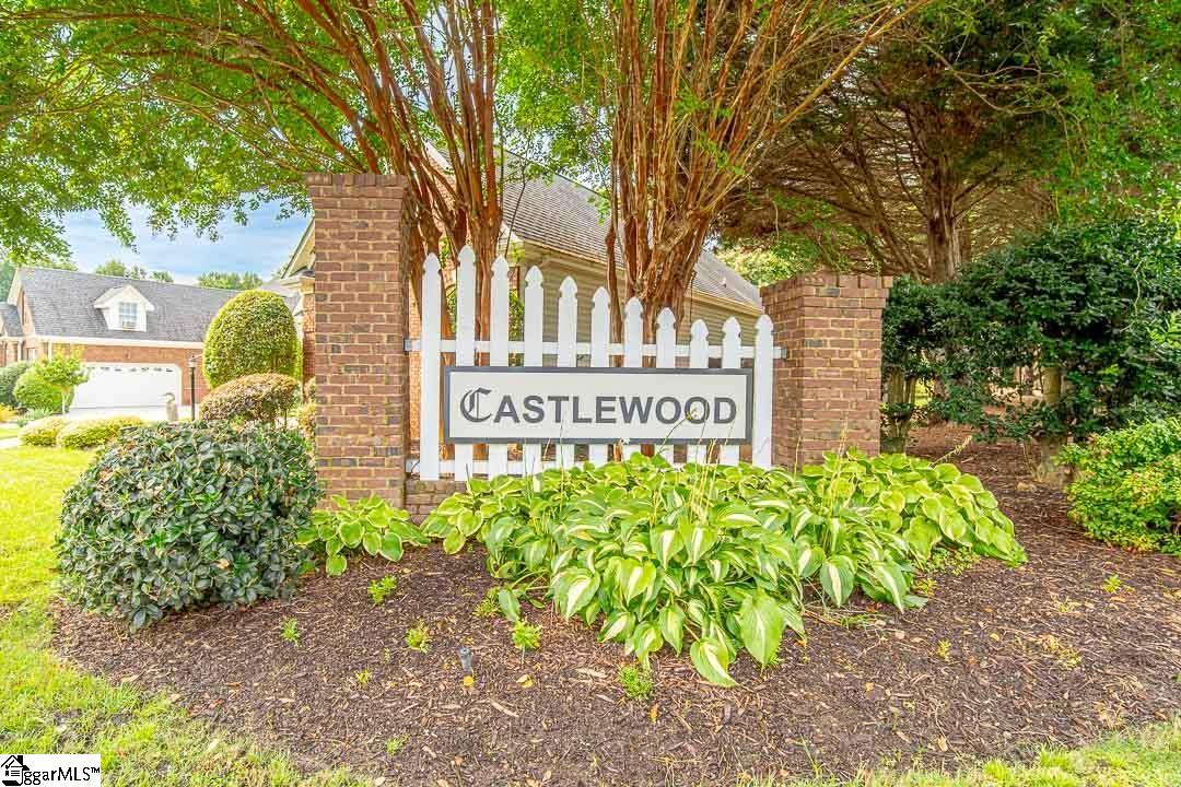 2 Middlewick Court Simpsonville, SC 29681 - Photo 4 of 35 Gallery Image 4
