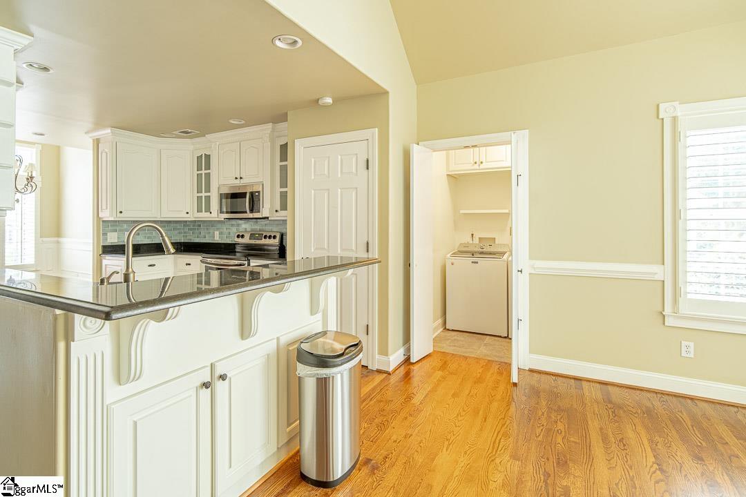 2 Middlewick Court Simpsonville, SC 29681 - Photo 8 of 35 Gallery Image 8