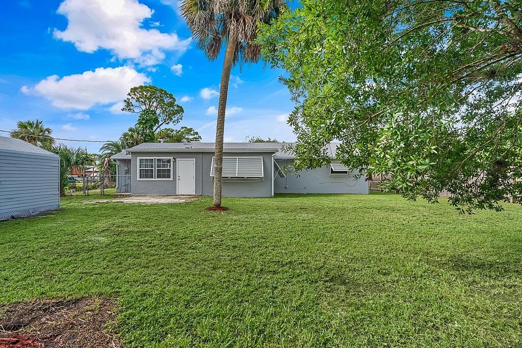 8406 Pensacola Road Fort Pierce, FL 34951 - Photo 31 of 36 8406-Pensacola-Rd-037-1024