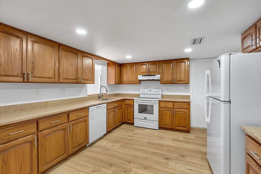 8406 Pensacola Road Fort Pierce, FL 34951 - Photo 9 of 36 8406-Pensacola-Rd-013-1024