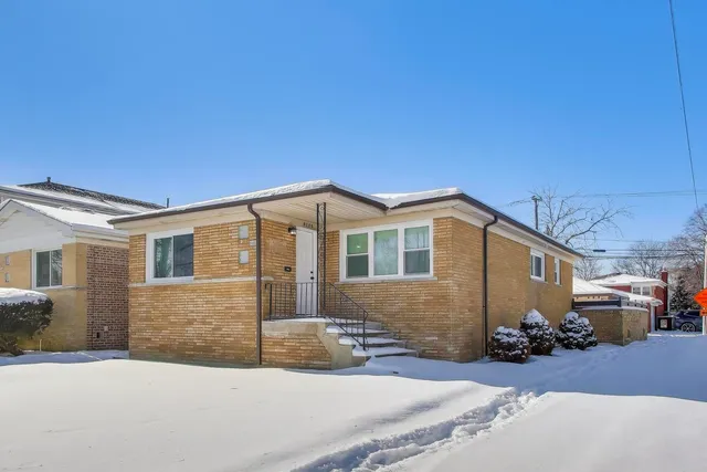 $270,000 | 9100 South Emerald Avenue, Chicago, IL 60620